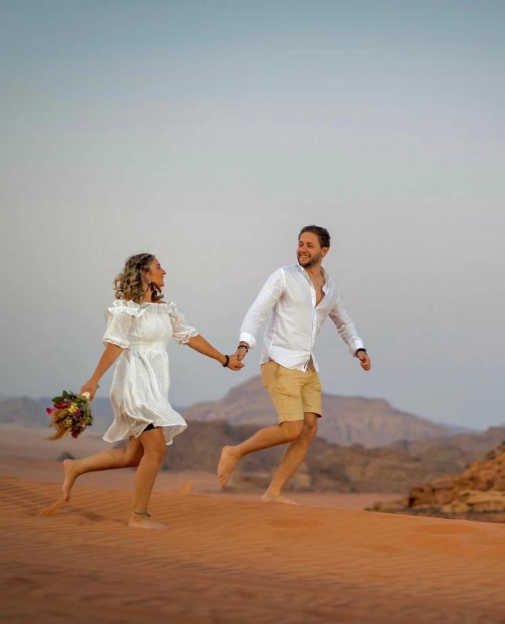 Rum Joharh Luxury Camp Wadi Rum Buitenkant foto