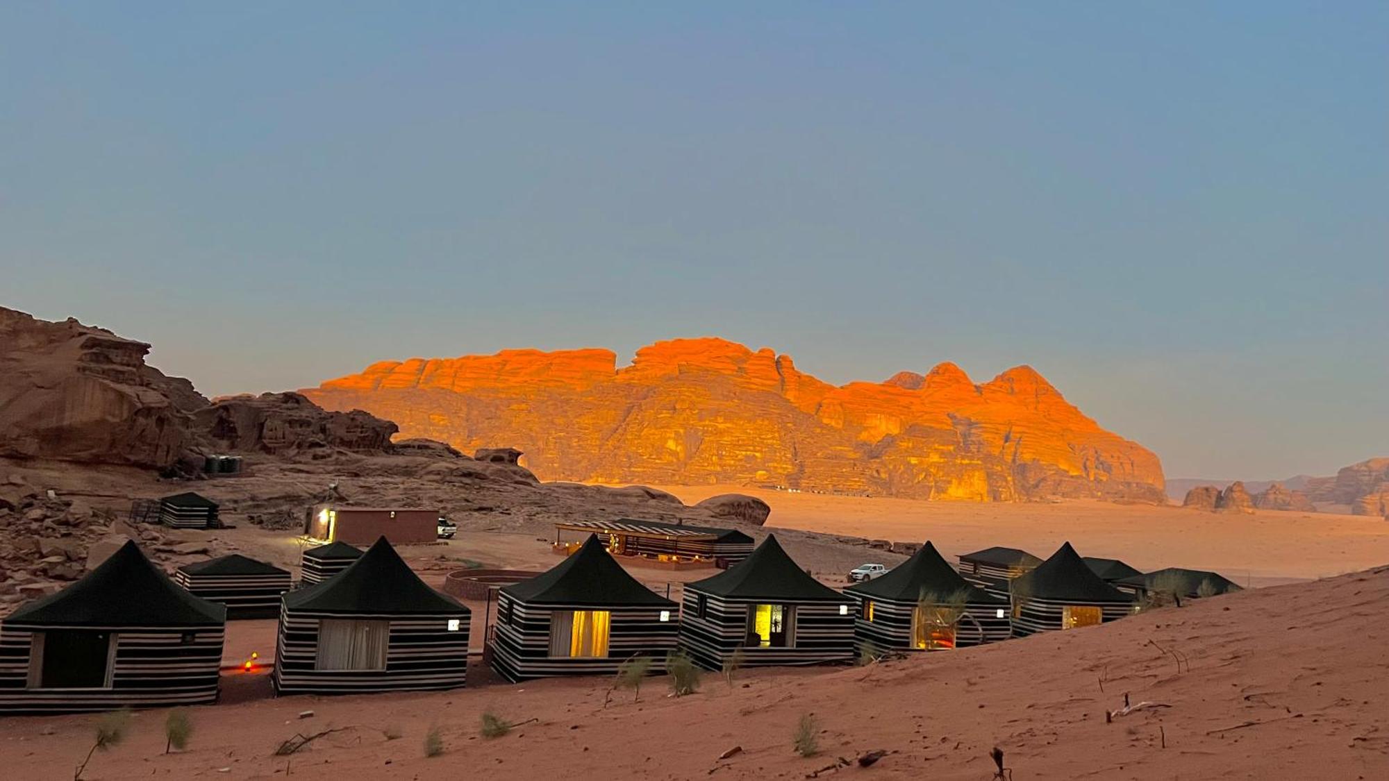 Rum Joharh Luxury Camp Wadi Rum Buitenkant foto