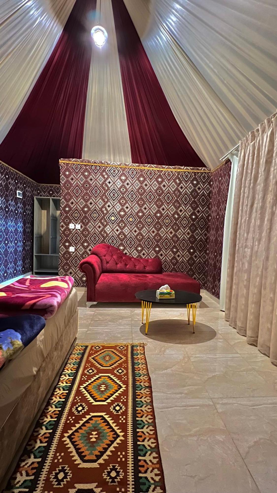 Rum Joharh Luxury Camp Wadi Rum Buitenkant foto