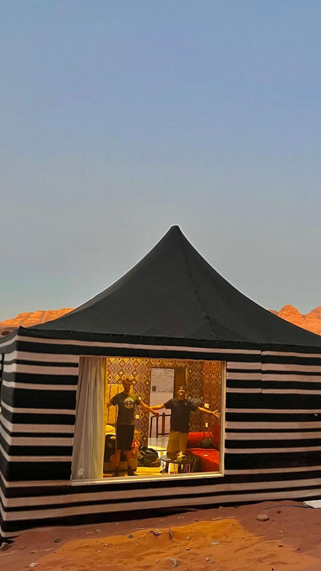 Rum Joharh Luxury Camp Wadi Rum Buitenkant foto