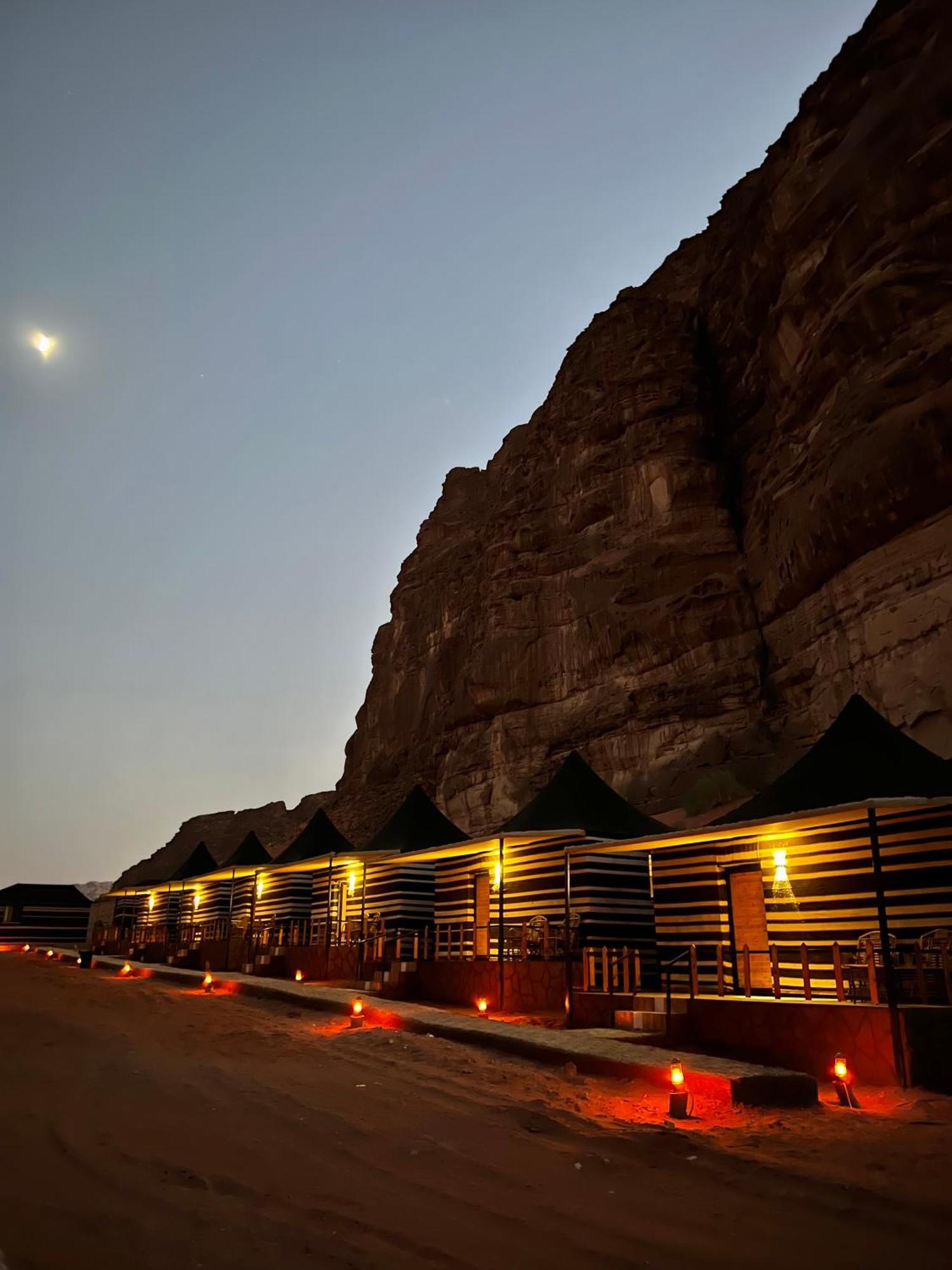 Rum Joharh Luxury Camp Wadi Rum Buitenkant foto
