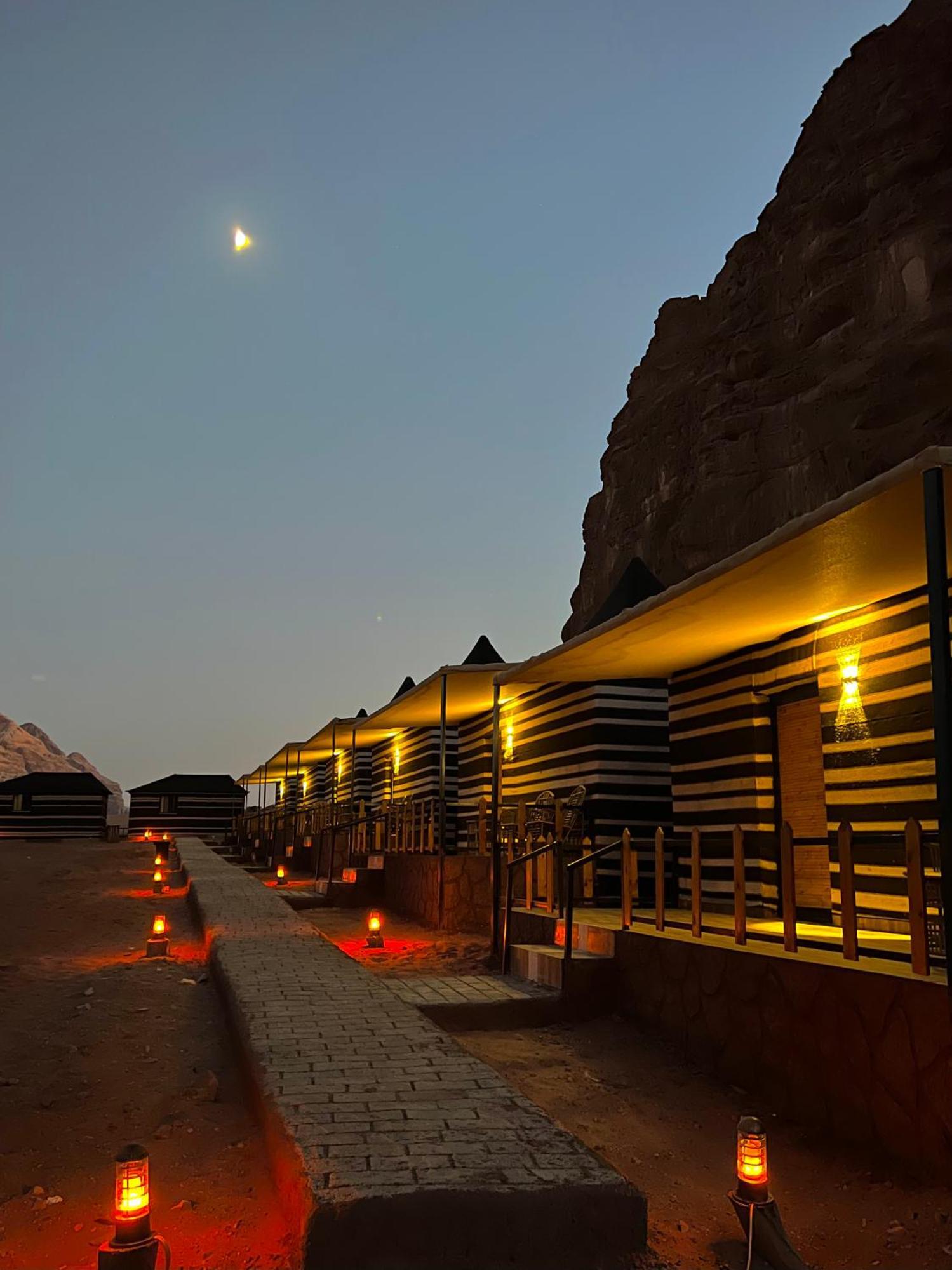 Rum Joharh Luxury Camp Wadi Rum Buitenkant foto